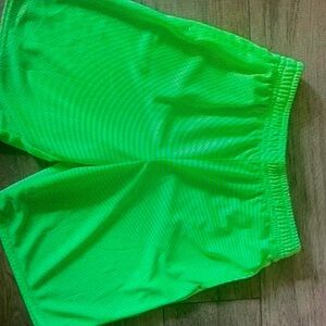 Athletic works size XL husky neon Grenn mesh basketball shorts